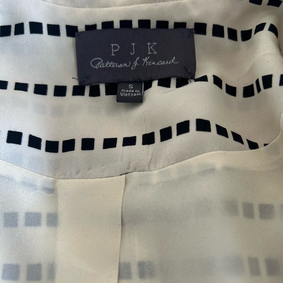 PJK Patterson J. Kincaid cream and black light weight jacket - Picture 2 of 5
